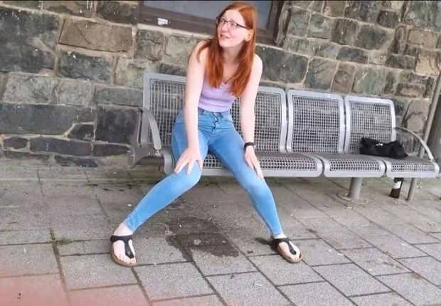 Spanner Secretly Films The Public Jeanspiss with Finafoxy HD [Anilingus, Wetlook] (2023 | Mp4)