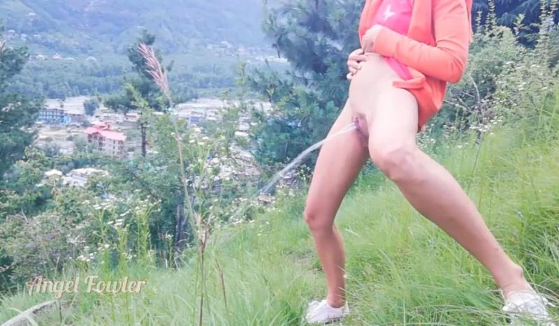 Slim Teen Came Up To Mountain with Angel Fowler HD [Pussy Play, Urin Drink] (2023 | Mp4)