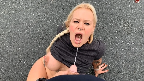 Morning Exercise Makes You Thirsty with Devil Sophie HD [Piss Girl, Pissing On Self] (2023 | Mp4)