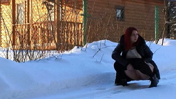 Girls Piss In The Cold HD [Fuck Piss, Piss Gangbang] (2023 | Mp4)