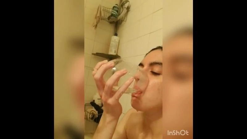 Girls Drink Urine From A Glass HD [Wc Voyeur Include Poo, Solo] (2023 | Mp4)