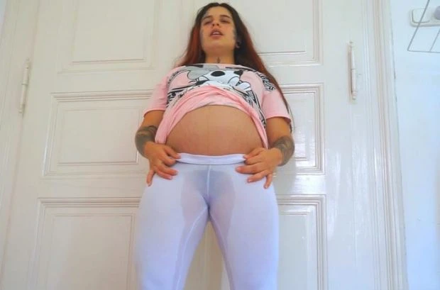 Yoga Pants Wetting with Inkedeva HD [Pee, Trimmed Pussy] (2023 | MPEG-4)