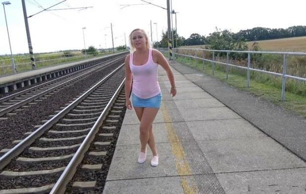 Piss Arc On The Tracks with Naomi Nevena HD [Gonzo, Gang Bang,2144] (2023 | MPEG-4)