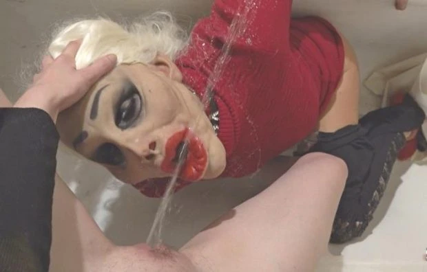Pissing with Masked Psychosis HD [High Class, Shaved] (2023 | MPEG-4)