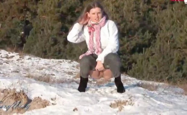 Pissing In The Snow with Sexynaty HD [Toilet, Piss Swllowing] (2023 | MPEG-4)