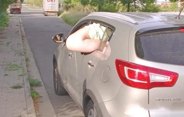 Pissing Out Off The Car Window with Amita HD [Рeeing, Peeing Lesbians] (2023 | MPEG-4)