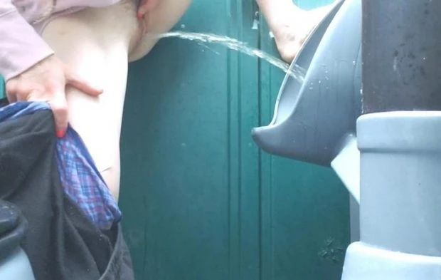 Couldn’T Hold My Piss At The Porta Potty Urinal with Nerdy Faery HD [Lingerie, Pleasure Urine] (2023 | MPEG-4)