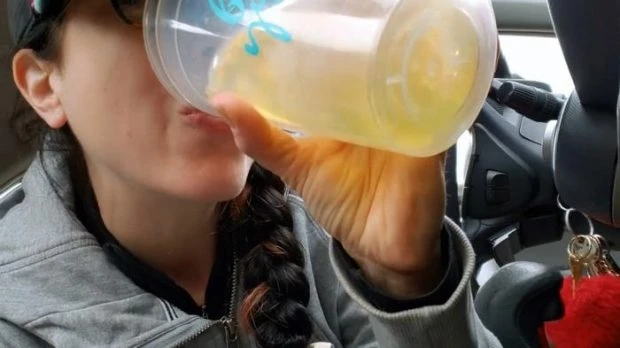 Pissing In A Cup In My Car with Nerdy-Faery FullHD [Close Pink, Hard Urine] (2023 | MPEG-4)
