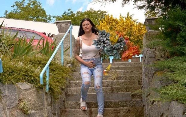 Flowers And Jeans Wetting with Billie Star HD [Masturbate, Indoor] (2023 | MPEG-4)