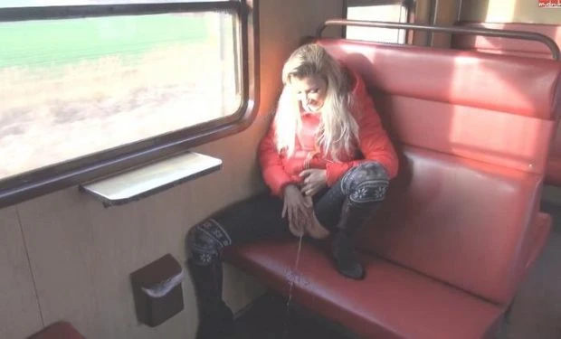 Pervers Public Piss The Train with Vanessakiss FullHD [Pissing On Pussy, Pissed Woman] (2023 | MPEG-4)