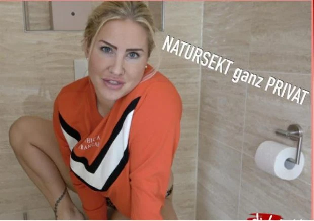 Classic Ns-Clip! with Fitness-Maus FullHD [Shaved Pussy, Spycam] (2023 | MPEG-4)
