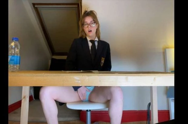 Accidentally Wet Myself in Detention with Peachypoppy FullHD [Pissing In Glass, Pissing] (2023 | MPEG-4)