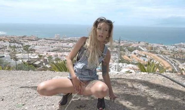 squats to pee on holiday. Got2pee with Aylin Tattoo FullHD [Shocking Penetration, Fuck And Piss] (2023 | MPEG-4)