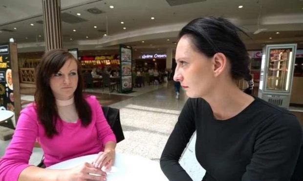 Pee break when meeting a friend with Laura Sivkova, Petra Bludarova HD [Pee Fetish, Gag] (2023 | MPEG-4)