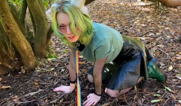Piss Puppy Laika Walks in The Park FullHD [Shaved Pussy, Spycam] (2023 | MPEG-4)